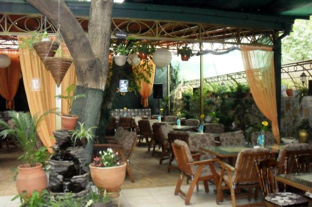 Hôtel Gala-Garden à Bitola Extérieur photo