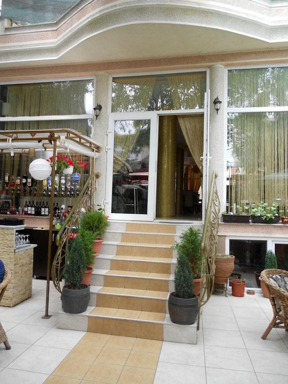 Hôtel Gala-Garden à Bitola Extérieur photo
