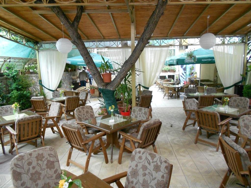 Hôtel Gala-Garden à Bitola Extérieur photo