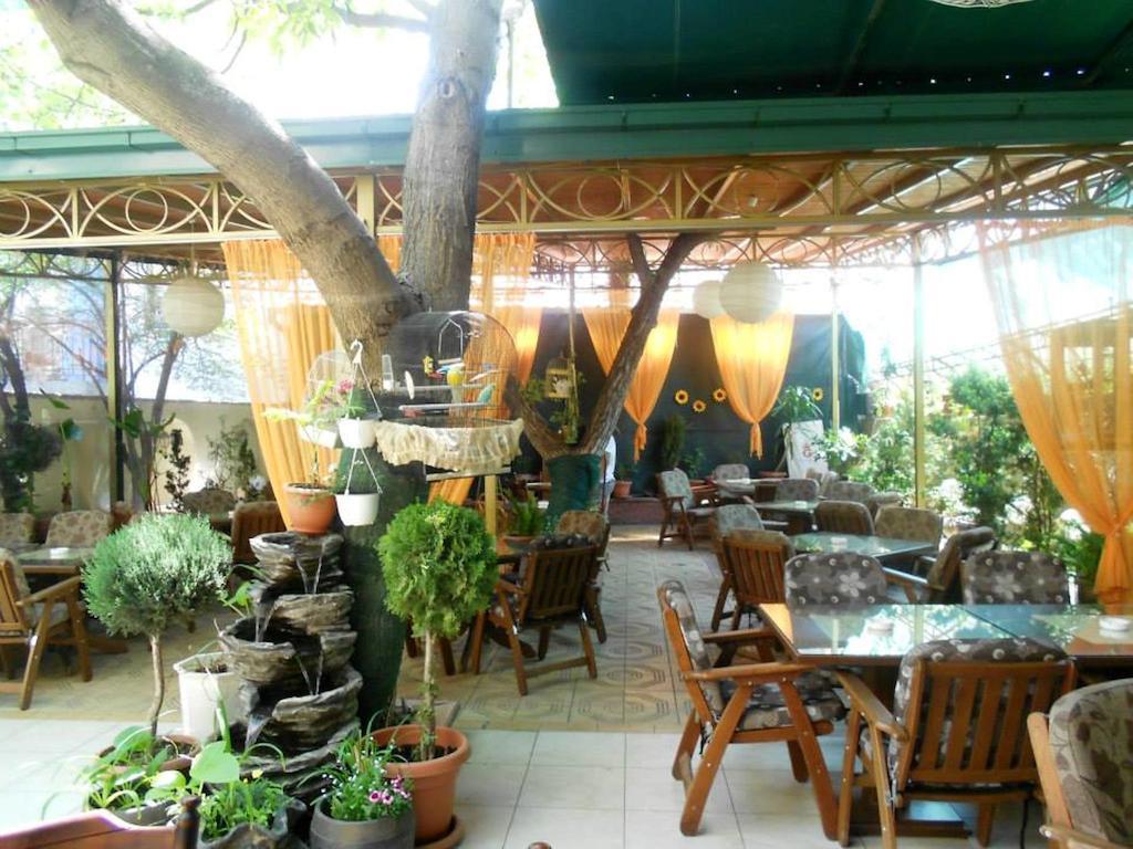 Hôtel Gala-Garden à Bitola Extérieur photo