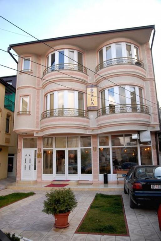 Hôtel Gala-Garden à Bitola Extérieur photo